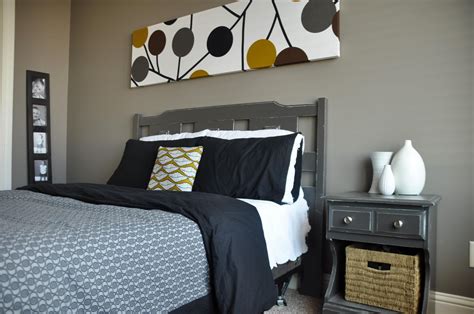 Check out our collection of bedroom ideas for small rooms. Decorate Guest Bedroom Budget