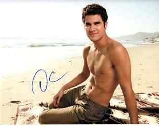 Shirtless Glee Actor Darren Criss Signed Photo Blaine At Amazon S