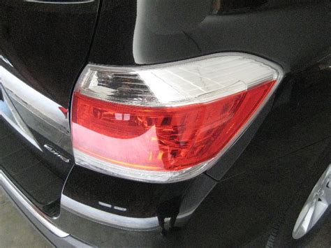2014 toyota highlander platinum edition maintenance light reset. Toyota-Highlander-Tail-Light-Bulbs-Replacement--Guide-001