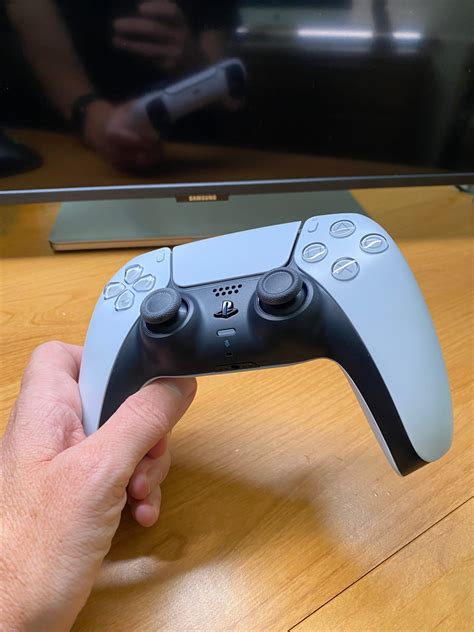Watch First Ps5 Dualsense Controller Hands On With Astros Playroom Vgc