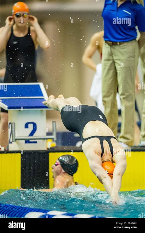 The Tennessee Relay Team During The Ncaa Womens Swimming And Diving
