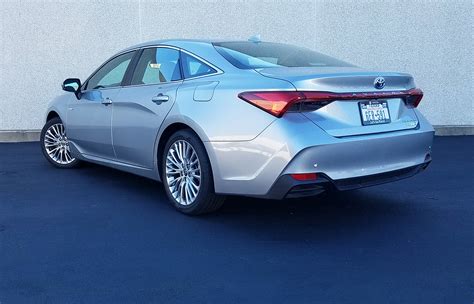 Test Drive Gallery 2022 Toyota Avalon Hybrid Limited The Daily Drive