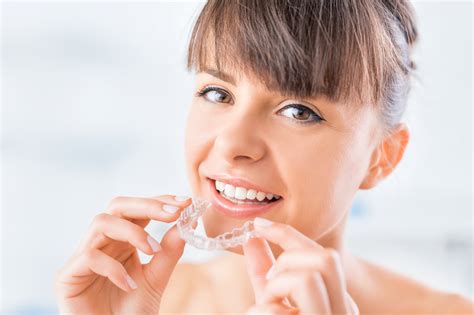 5 Tips For Cleaning Invisalign Trays