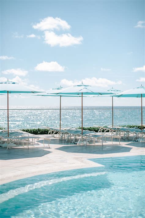 Beach canopy is designed for you to enjoy your own personal little spot on the beach without having to spend a long time in the sun if you do not like it. Travel: Sistercation at The Breakers | Palm Beach Lately