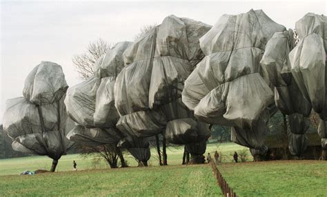 Christo And Jeanne Claude What Are Their Most Famous Works Artnews