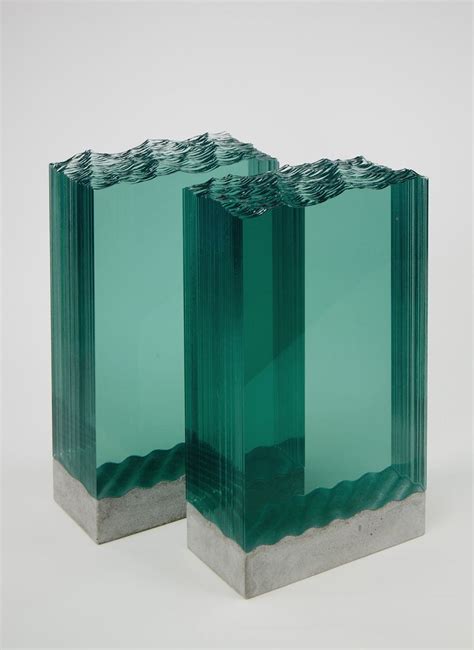 Glass Artist Freezes The Motion Of The Sea In Stunning Sculptures Стеклянная скульптура