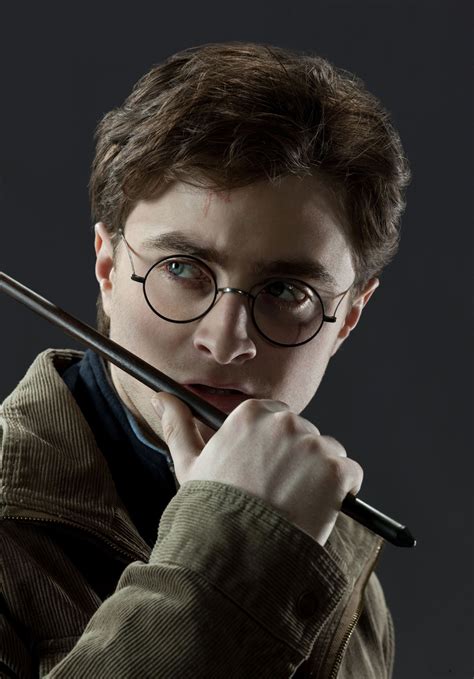 7 Great Looking Promo Images For Harry Potter And The Deathly Hallows