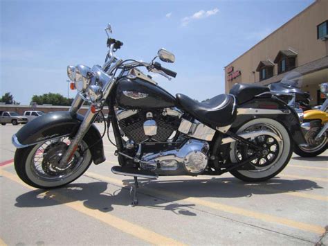 When we set out to build a custom motorcycle, we always look to give a set of eyes the deluxe treatment. Buy 2005 Harley-Davidson FLSTN/FLSTNI Softail Deluxe on ...