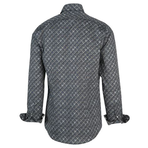 Maybe you would like to learn more about one of these? Blue Industry shirt gedragen door Andy van der Meijde ...
