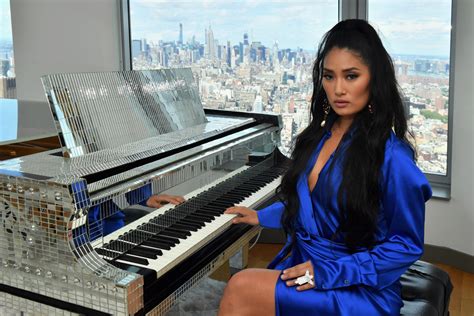 Scene Stealing Pianist Chloe Flower Marries Classical Music With Rap