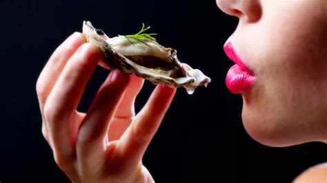 12 best aphrodisiac foods to boost your sex drive this valentine s day mirror online