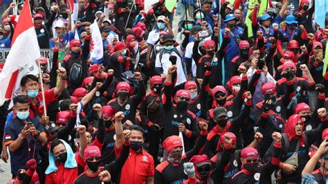 Thousands Continue Protests Against Indonesias New Jobs Law Ctv News