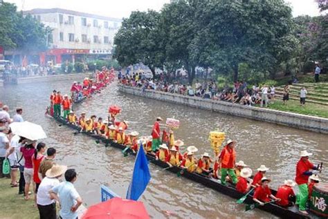 Dragon boat festival, also known as duanwu festival, is a traditional and important celebration in china. Dragon Boat Festival Taiwan Customs | Guide to family holidays