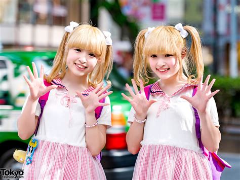 Japanese Twin Idols In Matching Kawaii Harajuku Street Styles Tokyo Fashion