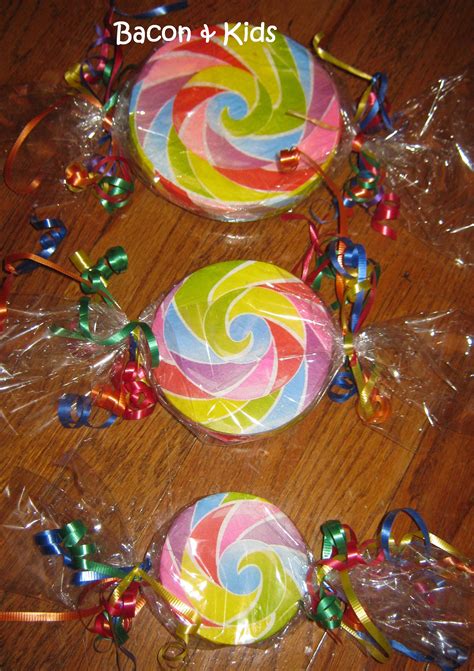 30 Candy Theme Christmas Decorations