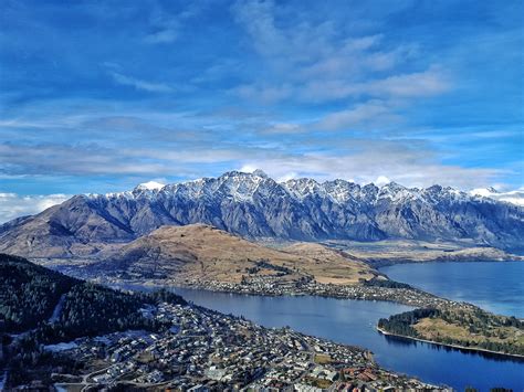 10 Beautiful Natural Wonders To See In New Zealand Before You Die