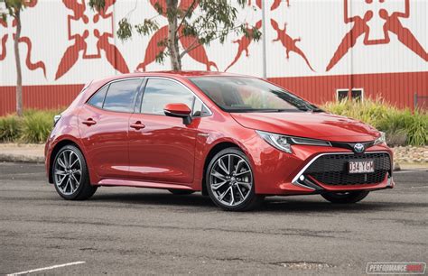 2019 Toyota Corolla Zr Hybrid Review Video Performancedrive