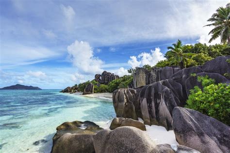 2072 White Beach Granite Rocks Sea Seychelles Photos