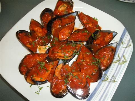 Recetas de cocina de un abuelo donostiarra: Mejillones en salsa picante