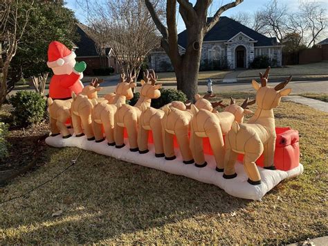 gemmy 16 5 ft santa feeding eight reindeer video animated christmas inflatable 3832479502