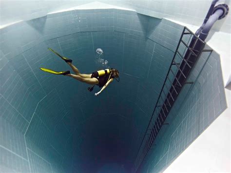 Deepest Pool In The World Nemo 33 In Brussels Belgium Cool Pools