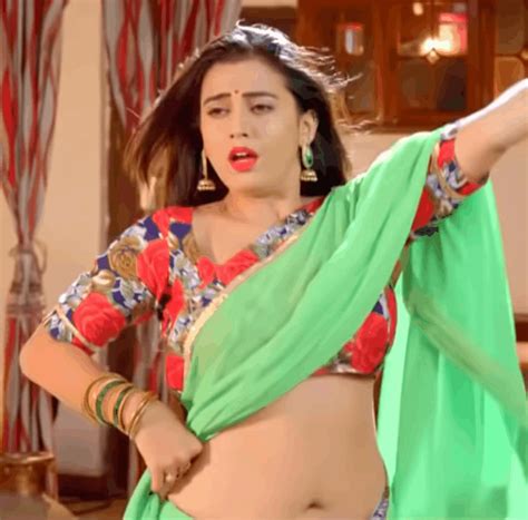 Akshara Singh Beautiful Indianbhojpuri Actress In Saree Flaunting Her Navel Hot Nude Sexy