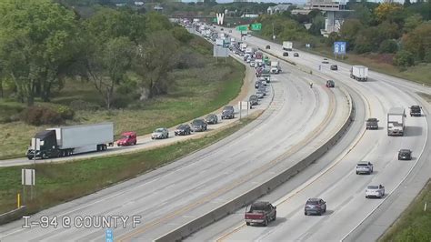 Traffic Alert All Lanes Of I 94 Eb At County F Blocked In Waukesha Due