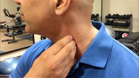 Pain When Swallowing On Right Side Of Neck