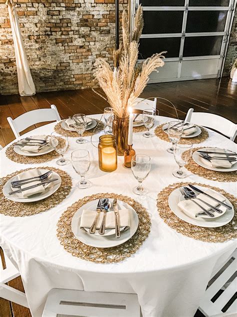 Round Table Setting Ideas