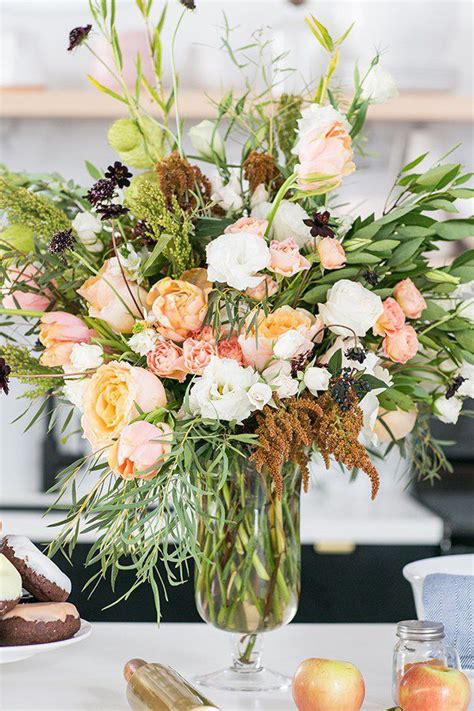 35 Fall Flower Arrangements And Centerpieces Youll Want To Recreate