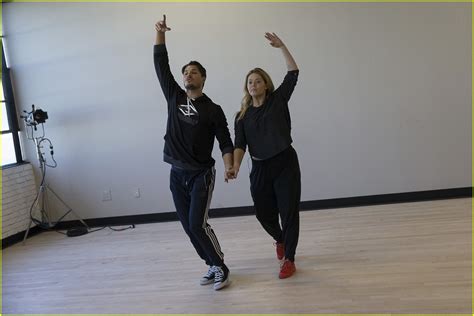 Sasha Pieterse Reveals How Much Weight She Lost On Dwts Photo