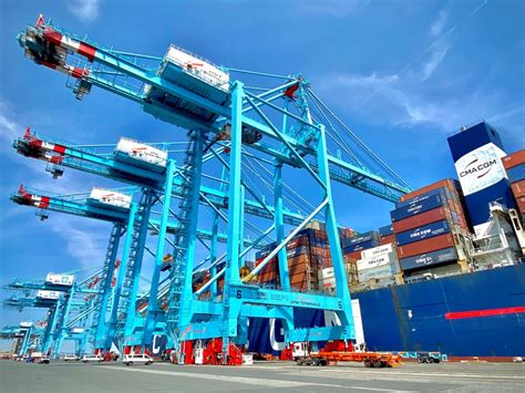 Largest Container Ship Docks At Apm Terminals New Jersey Dutch Water