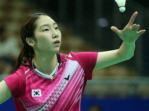 Sung Ji Hyun South Korea Badminton Player Hot And Beautiful Stills Free Wallpapers Wallpapers Pc
