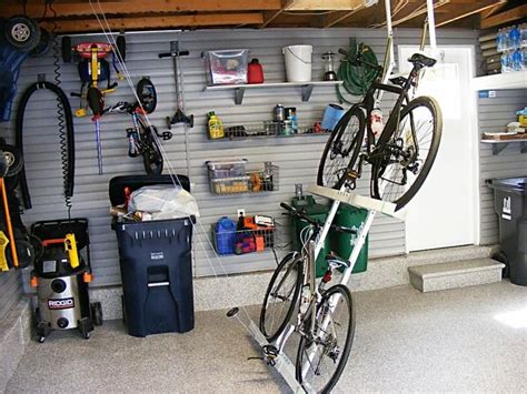 Rangement Des Vélos Pratique Plus Bike Storage Garage Diy Bike Storage