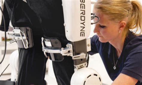 Robot Suit Helps Paraplegic Patients Bioengineerorg