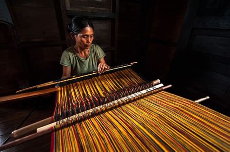 Traditional Loom Weaving Philippines Tradition Weaving Loom