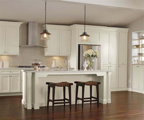 Interior designers recommend earthy colors for kitchens with white cabinets. Off White Kitchen Cabinets - Schrock Cabinetry