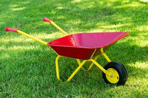 8 Of The Best Kids Wheelbarrows Bbc Gardeners World Magazine