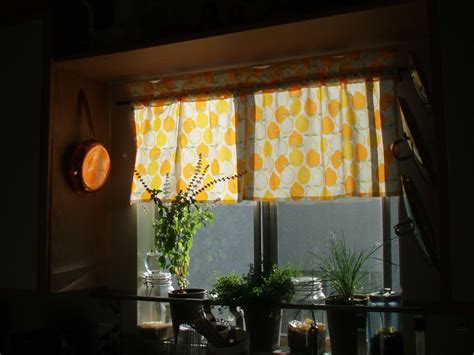 Depiction Of Half Window Curtains Ideas Curtains Home Decor Curtain