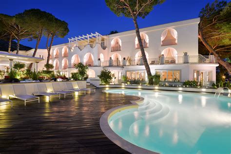 Specializzati in Siti Web per Hotel di lusso, servizi Fotografici per