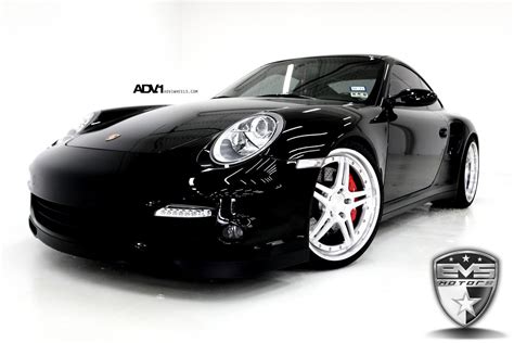 Gloss Black Porsche 911 Looking Good On Contrasting 5 Spoke Rims
