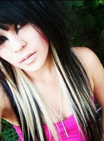 21 of the most embarrassing hair trends from your childhood. cute-emo-girl - My New Hair