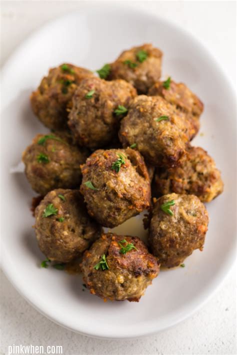 Cover and refrigerate for about one hour. Easy Italian Meatballs Recipe - PinkWhen