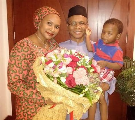 How to surprise my wife with a gift. How Romantic! El Rufai surprises his wife with flowers on ...
