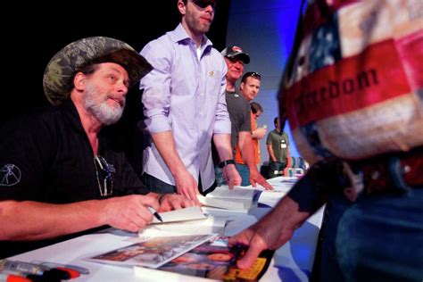 Nugent Helps Nra Sign Off On Conventions Final Day