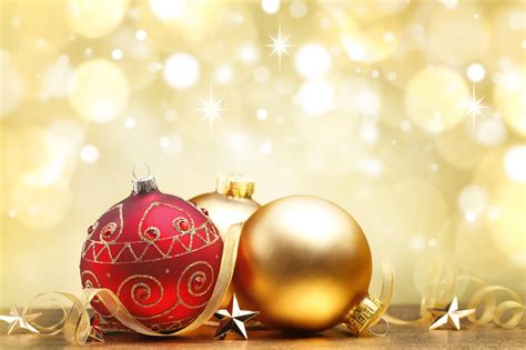 100 gambar ucapan selamat natal tahun baru 2019 bergerak cara. Christmas Background with Red and Gold Ornaments | Gallery ...