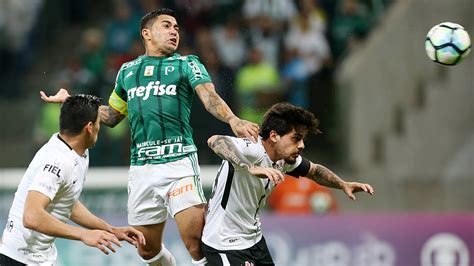 O flu, mais do que riquelme, deve se preocupar com as ausências de deco e fred. Corinthians x Palmeiras: Quem venceu mais vezes o Derby? | Goal.com