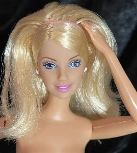 Blonde Hair Blue Eyes Bendable Knees Barbie Doll Mattel Nude For Ooak E 24 28 00 Picclick