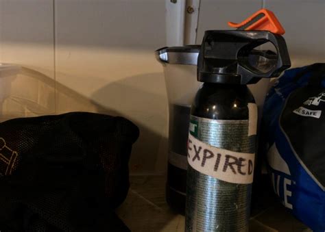 Does Expired Bear Spray Work Dont Count On It Says Yukoner After