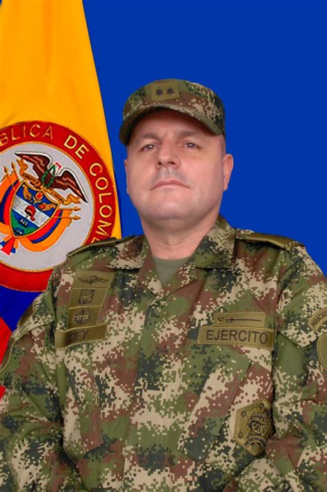 Nuestro Comandante Ejército Nacional De Colombia